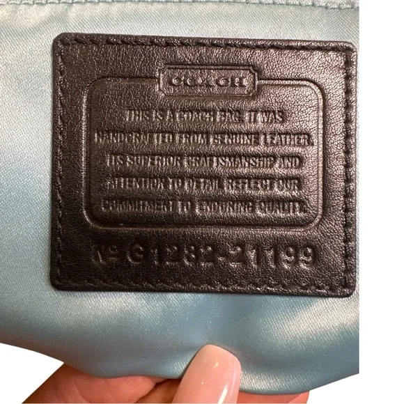 Coach Poppy EUC Slim Black Crackled Leather Convertible Bag - Picture 13 of 16